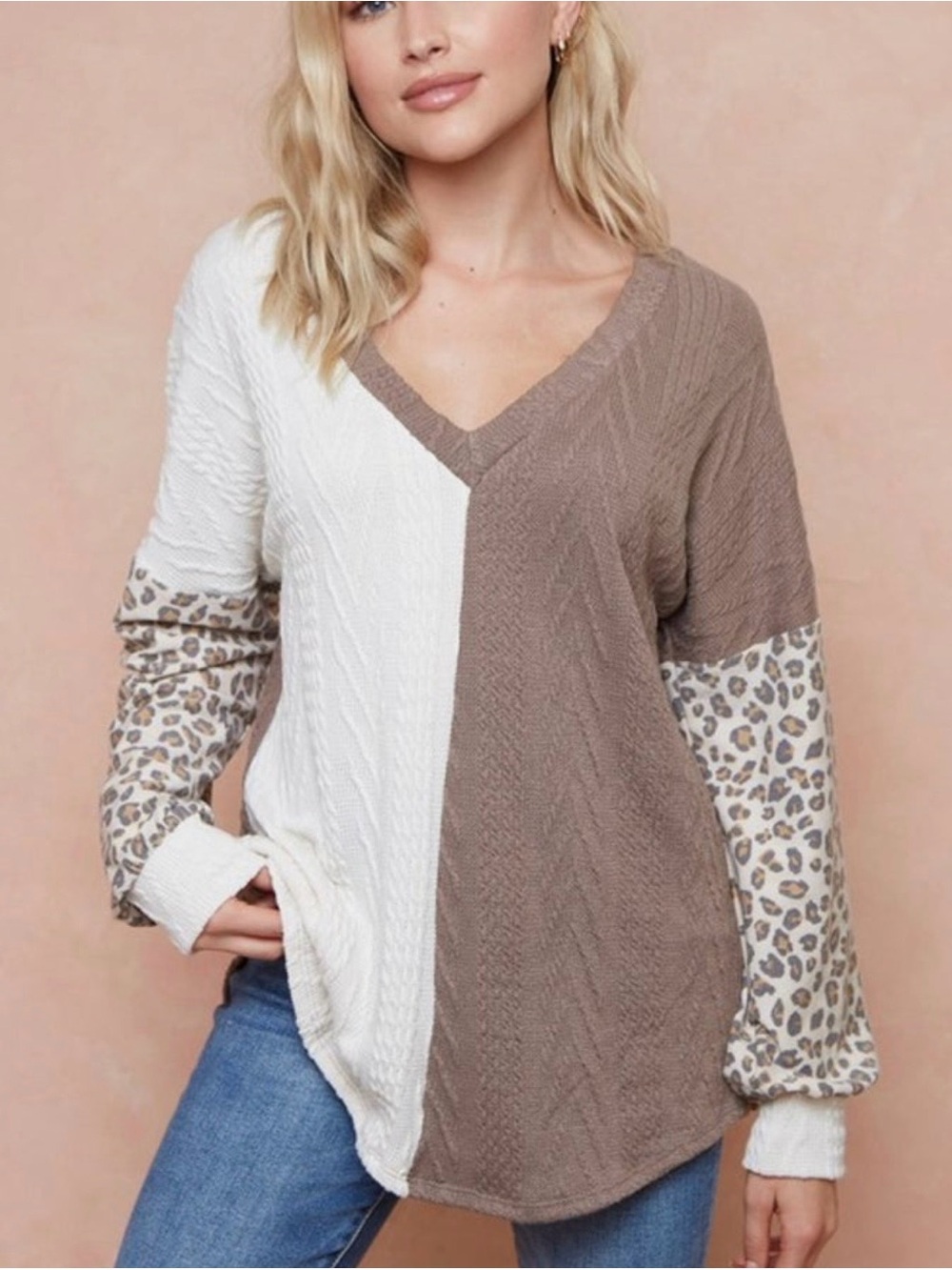 V-Neck Colorblock Leopard Sleeve Sweater - White & Taupe